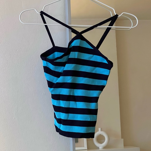 OAK + FORT Triangle tank - Picture 2 of 4